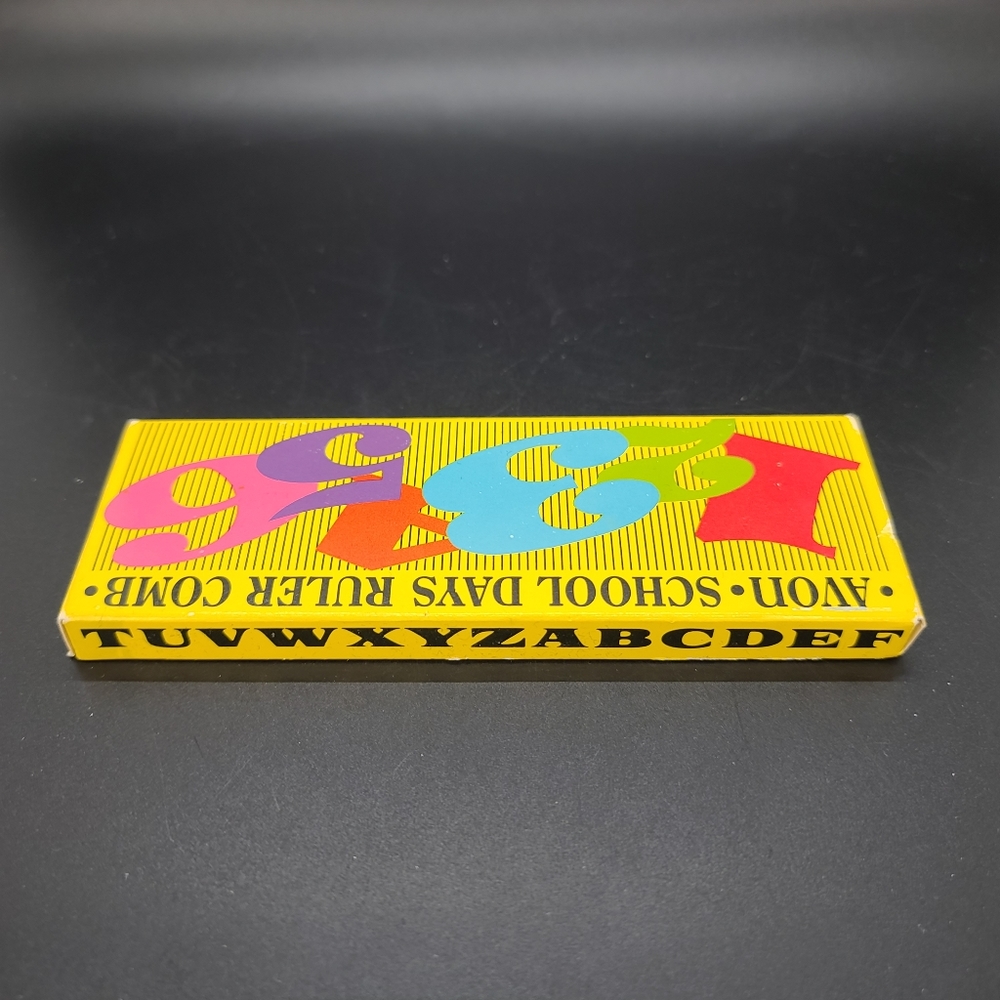 Avon School Days Ruler Comb - Picture 4 of 10